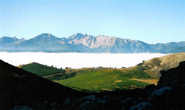 Alba y Macizo de Ubiña